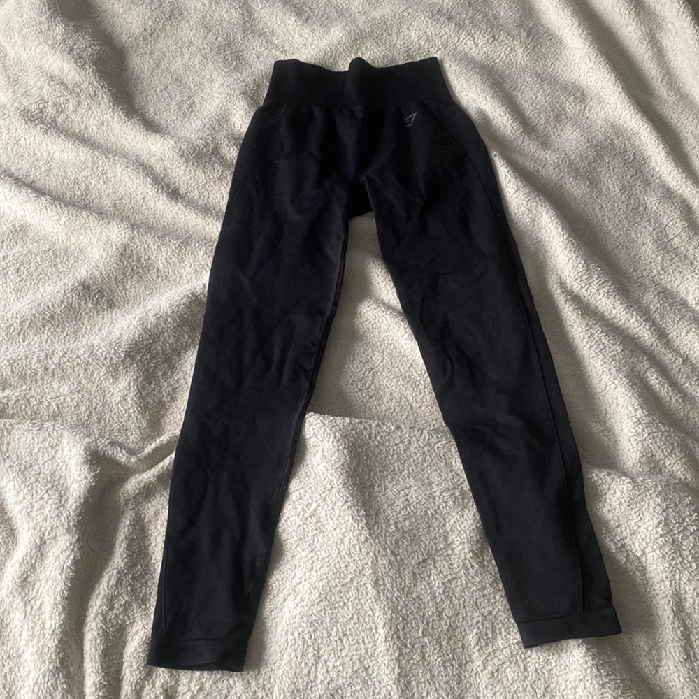 black gym shark leggings